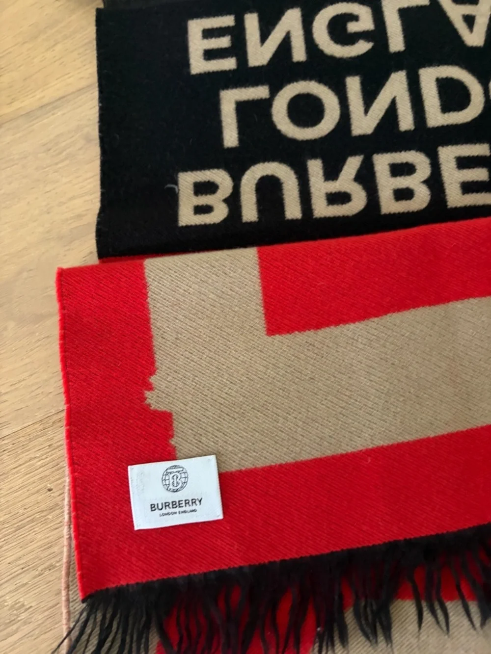 Burberry LOVE wool football scarf